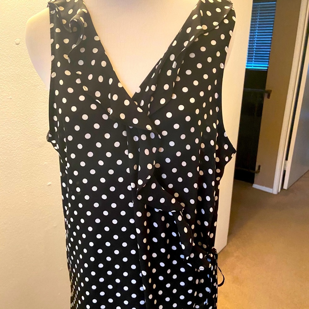 Black polka dot cross body tie shirt
